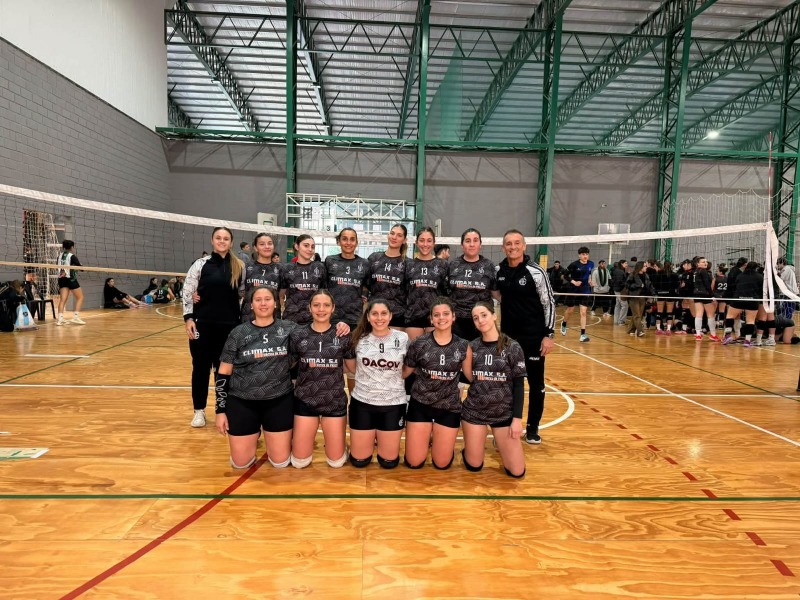Racing y Estudiantes se metieron en las finales provinciales